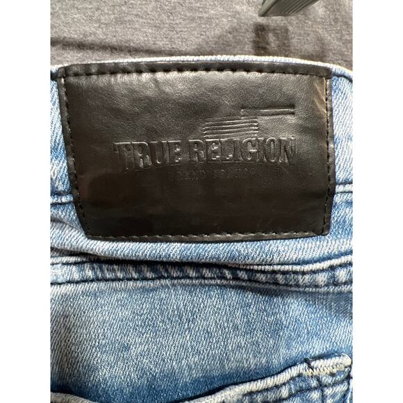 True Religion Geno Relaxed Slim Mens Distress Jean Light Breaker Rips Size 30 - Picture 10 of 13
